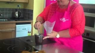 Cake Decorating Central Pt 2  How to bake with a Wilton Tin [upl. by Neill]