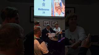 SPURS LEGEND GARY MABBUTT Signing Autographs and Posing for Photos With the Fans in Melbourne [upl. by Nnilsia]