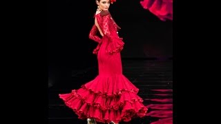 Trajes de Flamenca Sevilla rojo encajes espalda descubierta SIMOF Moda Flamenca Inma Castrejon [upl. by Haberman]