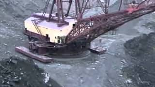 The Largest Walking Dragline Excavator in The World [upl. by Haida]