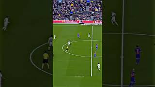 Busquets skill vs Isco [upl. by Whittaker]