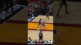 Obi Toppin putting the clamps on Jimmy Butler 😲🔒 obitoppin jimmybutler hothandtheory [upl. by Elbon]