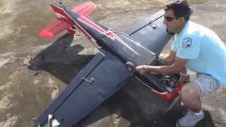 CRASH TORQUE ROLL  ACIDENTE com aeromodelo Sbach 300 no Torque Roll [upl. by Notnilk]