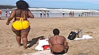 DURBAN BEACHES SUMMER TIME DECEMBER 2022 BEACH WALK only in SouthAfrica [upl. by Ailic]