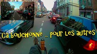 Et il choisis un jour où ça bouchonne pour faire une daily Obs ce cycliste [upl. by Sink108]