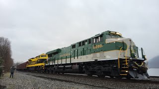 Norfolk Southern action in Duncannon PA with NS 955 the Office Car Special with NS 1069 and 8099 [upl. by Sholom862]