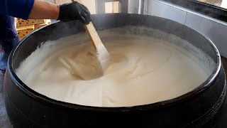 가마솥 전통방식 그대로 고소한 손두부 전골  tofu made in the traditional way bean curd  korean street food [upl. by Mcdermott585]