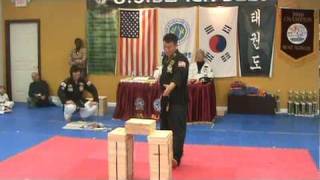 US Black Belt Grand Master Lee Knife Hand Power Breaking [upl. by Aubigny]