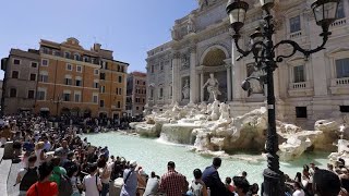 Roma vuole far pagare i turisti per visitare la Fontana di Trevi ecco perché [upl. by Erialb]