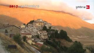 Castelluccio di Norcia 7 anni in 5 minuti di timelapse [upl. by Etnoek]