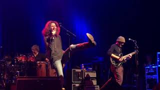 EDIE BRICKELL amp NEW BOHEMIANS  “What I Am” 102218 [upl. by Spencer]