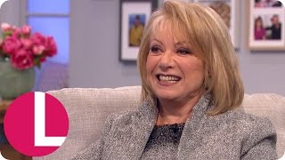 Elaine Paige Nearly Died During a Performance of Cats  Lorraine [upl. by Nnyw]