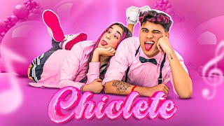 CHICLETE  EMILLY VICK E ROBSON clipe oficial [upl. by Damle]