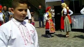 Danses portugaises fête de lEurope 2016 à AulnaysousBois partie 2 [upl. by Kushner]