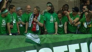 Fürth feiert seine Aufstiegshelden [upl. by Ashbaugh]