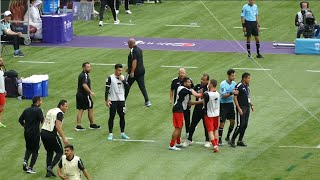 quotمشهد غريبquot لاعب الأردن يتعدي علي الجهاز الفني بعد انفعال المدرب عليه [upl. by Onaicul]