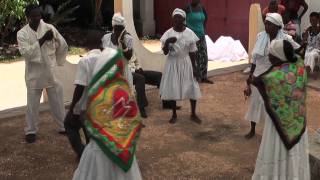 Vaudou Haïtien  Salutations Laplace et parade des drapeaux [upl. by Manda]