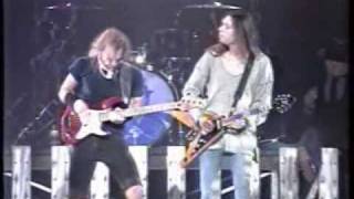 PAUL GILBERT vs BILLY SHEEHAN amp BILLY SHEEHANS SOLO [upl. by Ignatia194]