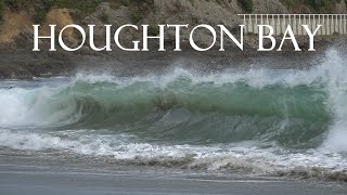 SurfersBodyboarders Chase Hollow Shorebreak at Houghton Bay in Wellington [upl. by Jeniece]