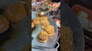 Sirf 50 Rs ka Superfast Chowmein Burger 🍔 ab East Delhi mai😍 theepicuregirllll 🔔 [upl. by Tabbatha531]