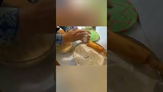 Roti Banane Ki Trick1youtubeshorts roti youtubeshortfilm ytshorts❤️ ytshortsvideo ytshort [upl. by Netaf]