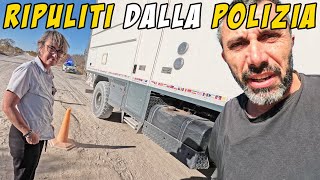 Controllo di P0LlZlA del Botswana 👉 RIPULITI  😳 Giro del MONDO 4x4 [upl. by Steffy417]