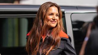 Katie Holmes Demonstrates American in Paris Style Done Right [upl. by Kristan]