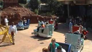 Cars Quatre Roues Rallye  Disneyland Paris Complete Ridethrough [upl. by Adnuhsed]