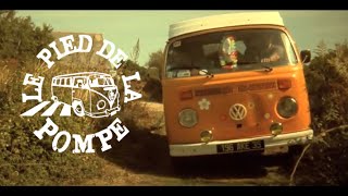 Le Pied De La Pompe  Rue Plein Air Clip [upl. by Annaek954]