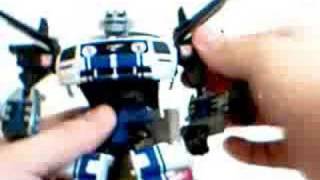 Video review of Alternators Wheeljack [upl. by Notnert]