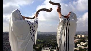 Shofar Blowing  Sound with Pictures [upl. by Dugald]