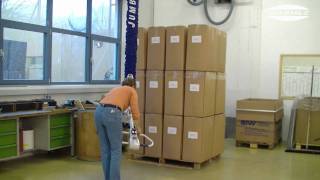 Vacuum Tube Lifter  For handling soft cartons with multiple suction pad  Schmalz [upl. by Lenhard836]