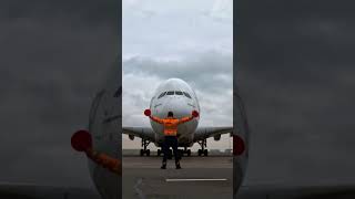 Marshaller  Amsterdam Airport Schiphol [upl. by Khalil]