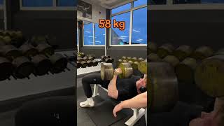 Uge 615 Prøver at løfte de tungeste håndvægte i chest press [upl. by Aehcim]