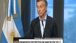 Primeros decretos de Macri en 2017 – Telefe Noticias [upl. by Theona]