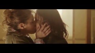 Las moras prefieren a las rubias  cortometraje lésbico  Lesbian short film [upl. by Khajeh]