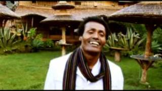 Manew Tew Yemilegn  Birhanu Tezera ብርሃኑ ተዘራ  ማነው ተው ሚለኝ [upl. by Sanderson]