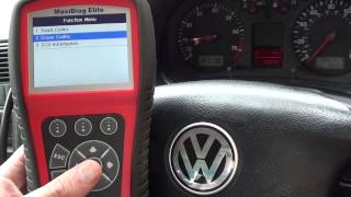 VW Golf Airbag Light Reset 01218 Code Autel MD702 MD802 [upl. by Trina]