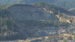 Washington mudslide 14 confirmed dead and over a hundred missing [upl. by Eceinaj100]