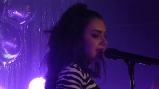 Charli XCX  London Queen  Live Paris 2015 [upl. by Brie]