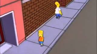 Homero y Bart se cruzan en la calle Los Simpson  Latino [upl. by Lundgren]