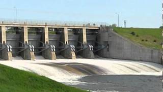 Time lapse opening of the Big Bend Dam Spillway  SDPB [upl. by Sheree]