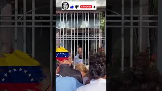 Una de las joyas al cierre de un colegio en Venezuela política venezuela eleccionesvenezuela [upl. by Demetri]