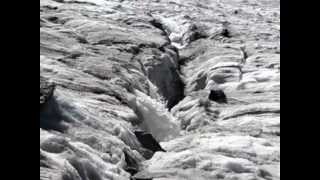 Moulin on the Dinwoody Glacier [upl. by Suoirad63]