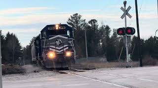 LSRC 303 amp LSRC 4303 Northbound in Alpena Mi [upl. by Morel]