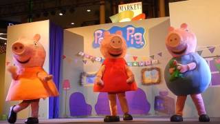 Peppa Pig Christmas Show 2021  Market Market [upl. by Leummas]