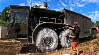 Cleaning the Worlds Biggest Fire Truck [upl. by Ennaul]