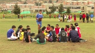 Football pour la paix en Colombie [upl. by Ahseket]