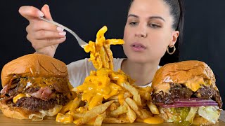 BIG JUICY BURGERS amp CHEDDAR SAUCE FRIES  MUKBANG  ASMR [upl. by Casaleggio]