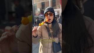 Je teste les brochettes de fruits virales  crashtest tanghulu montreal canada food [upl. by Aikahc]